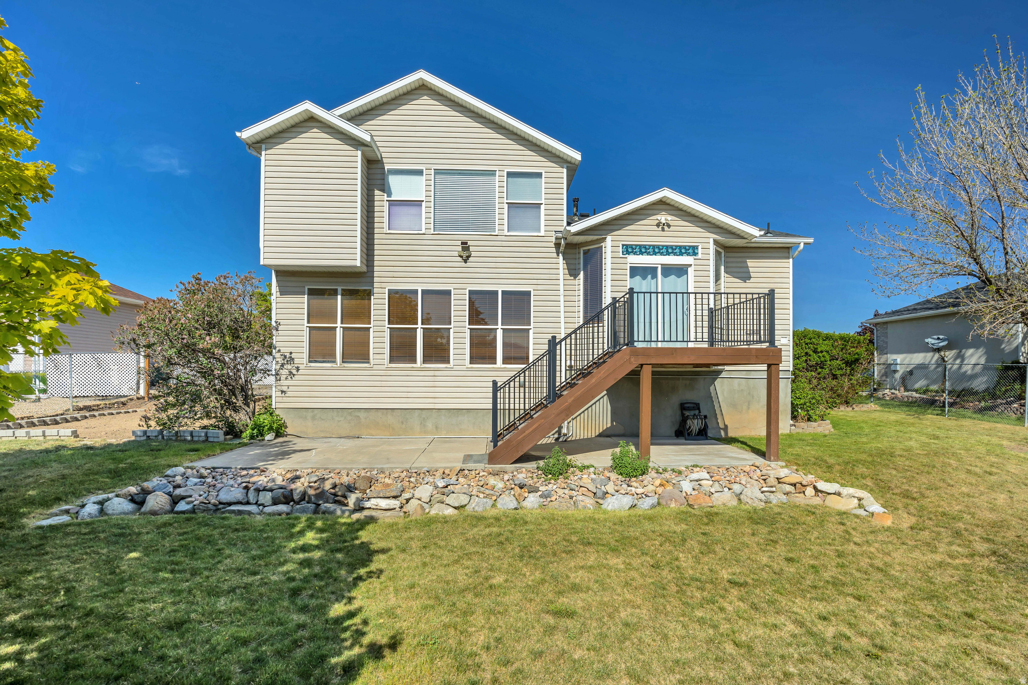 MOUNTAIN VISTA - Residential