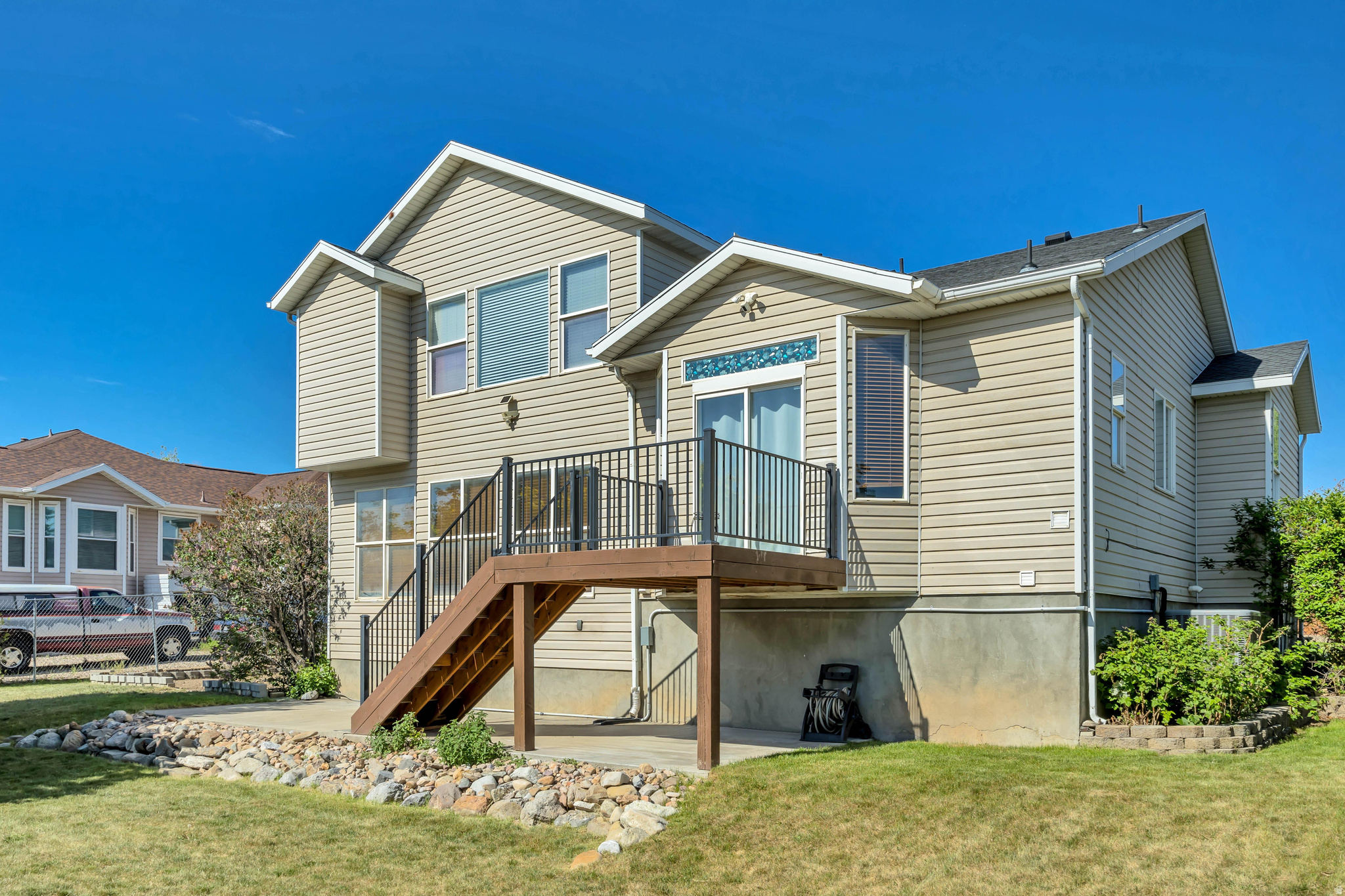 MOUNTAIN VISTA - Residential