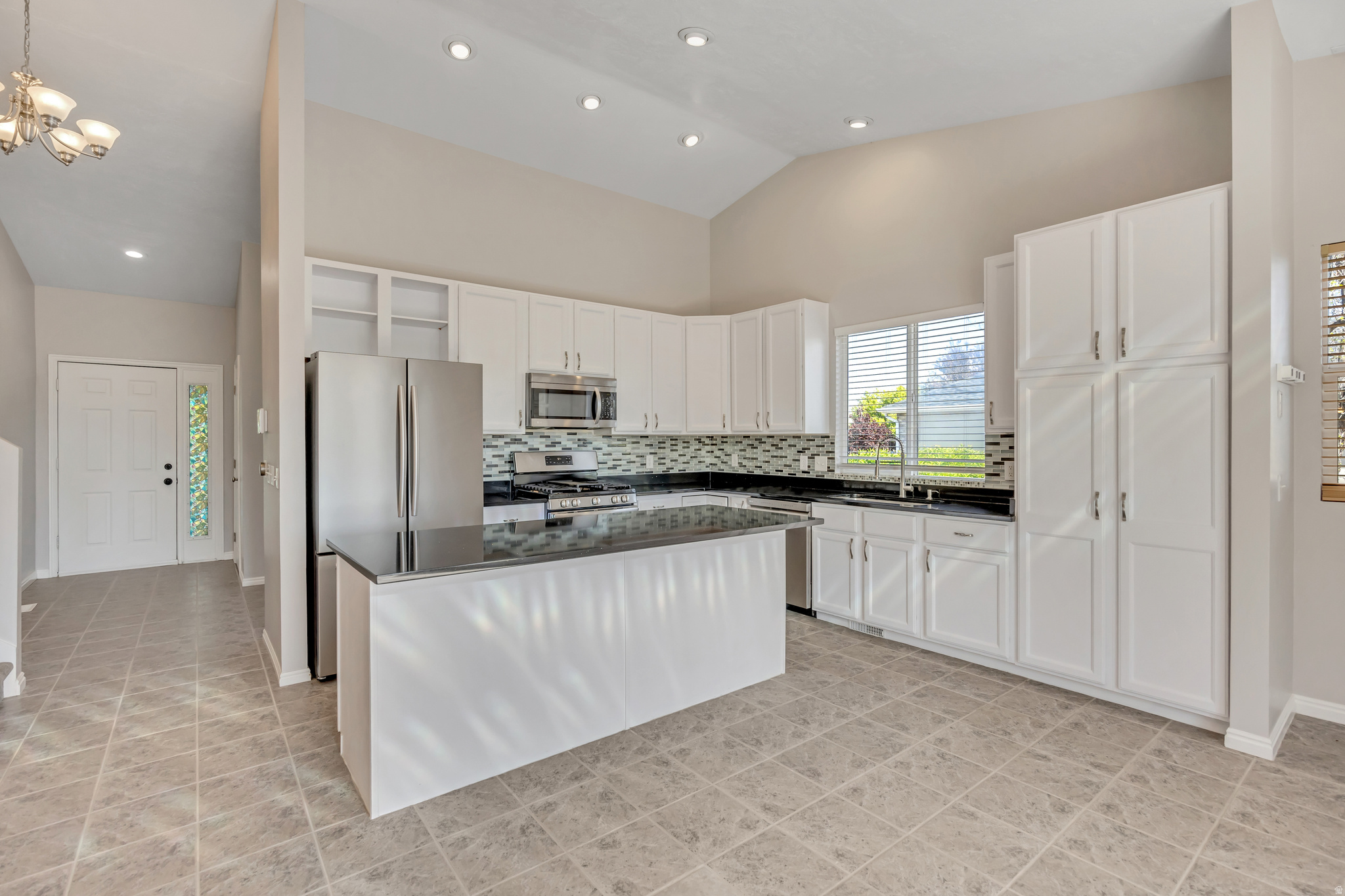 MOUNTAIN VISTA - Residential