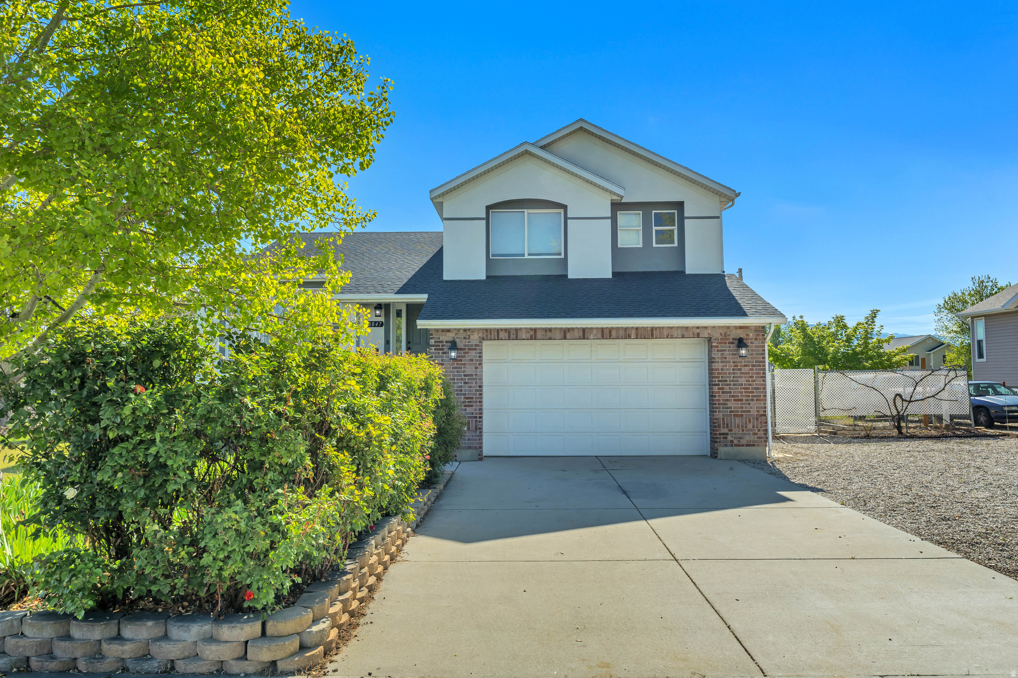 MOUNTAIN VISTA - Residential