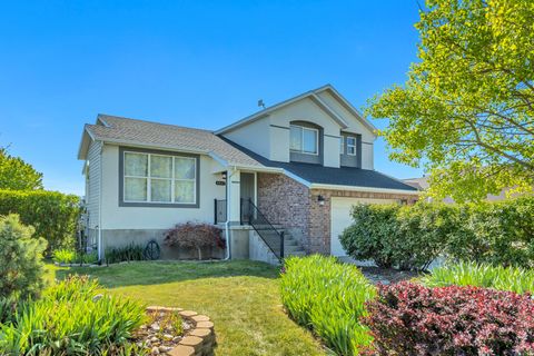 Photo of 8847 MOUNTAIN VISTA DR, West Jordan, UT 84088 (MLS # 2157433)
