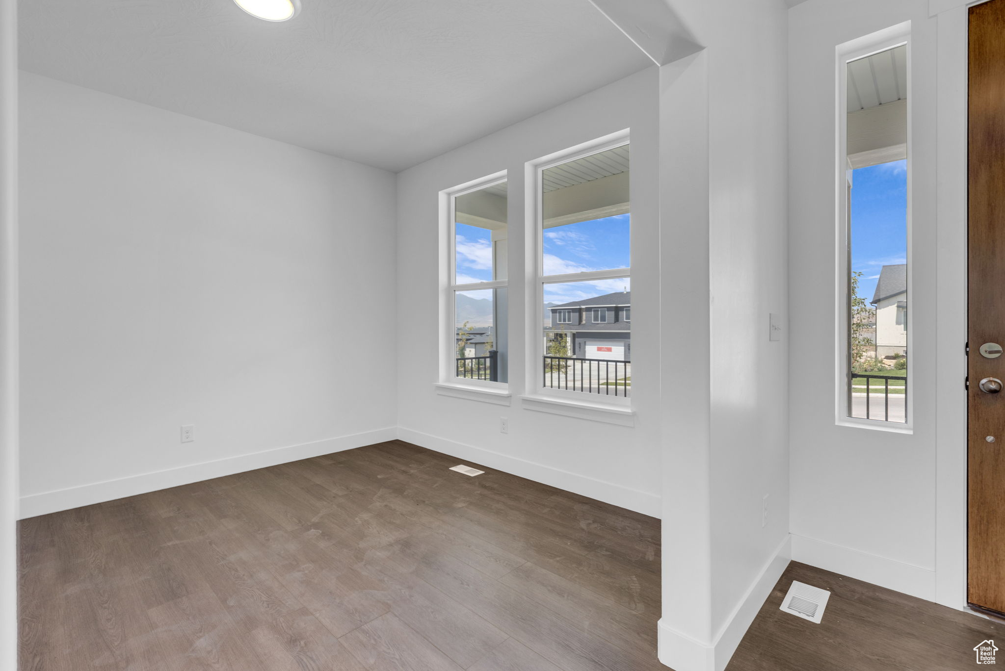 SCARLET RIDGE - Residential