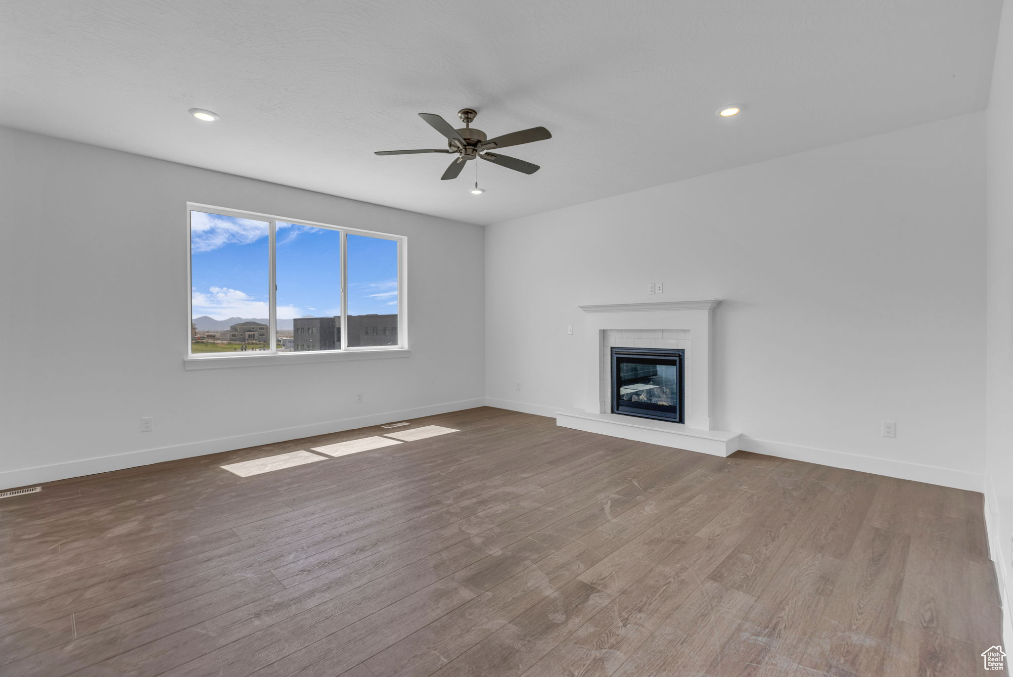 SCARLET RIDGE - Residential