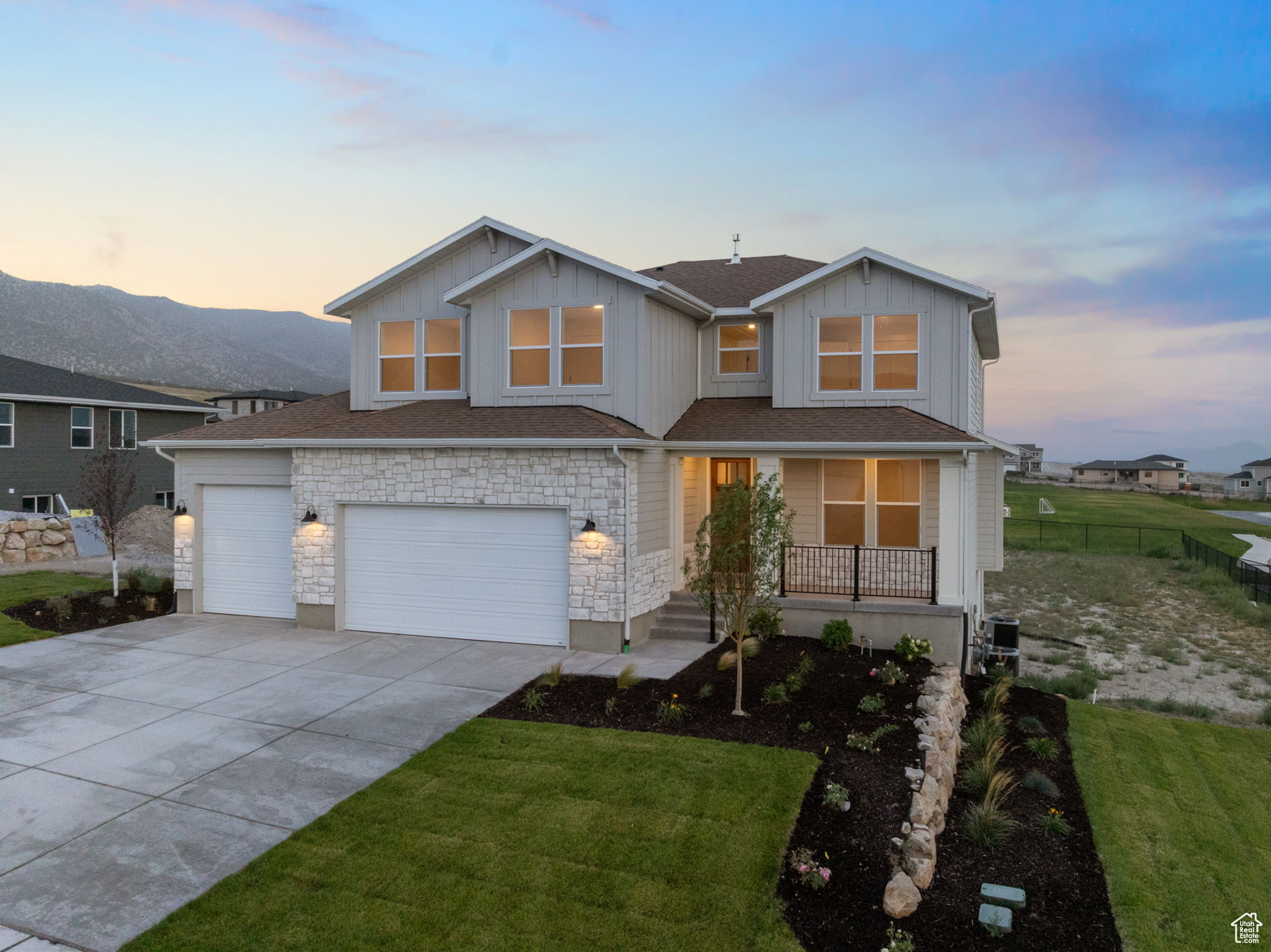 SCARLET RIDGE - Residential