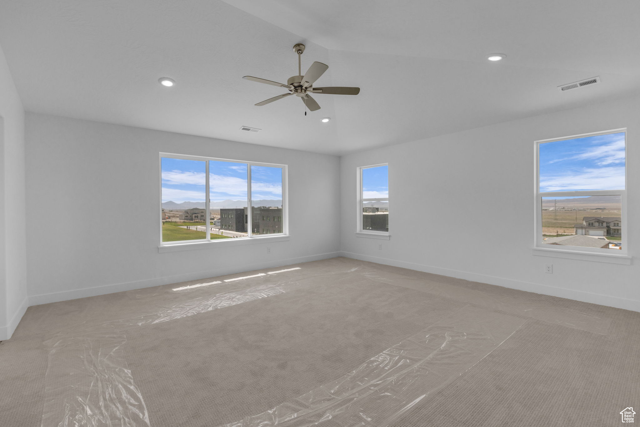 SCARLET RIDGE - Residential