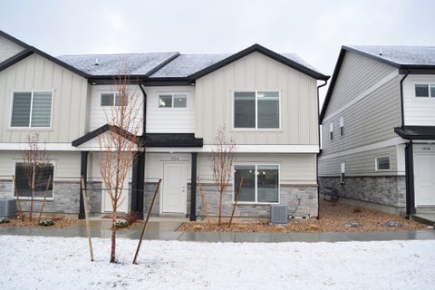 Townhouse For Sale - 1924 E 1550<br/> Spanish Fork, UT 84660