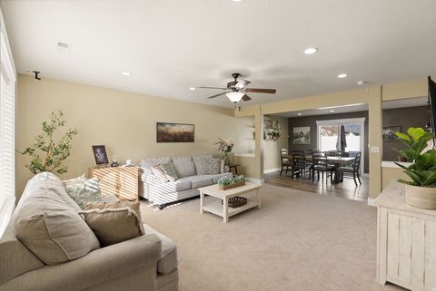 Tiny photo for 948 N 480 W, Logan, UT 84321 (MLS # 2144248)