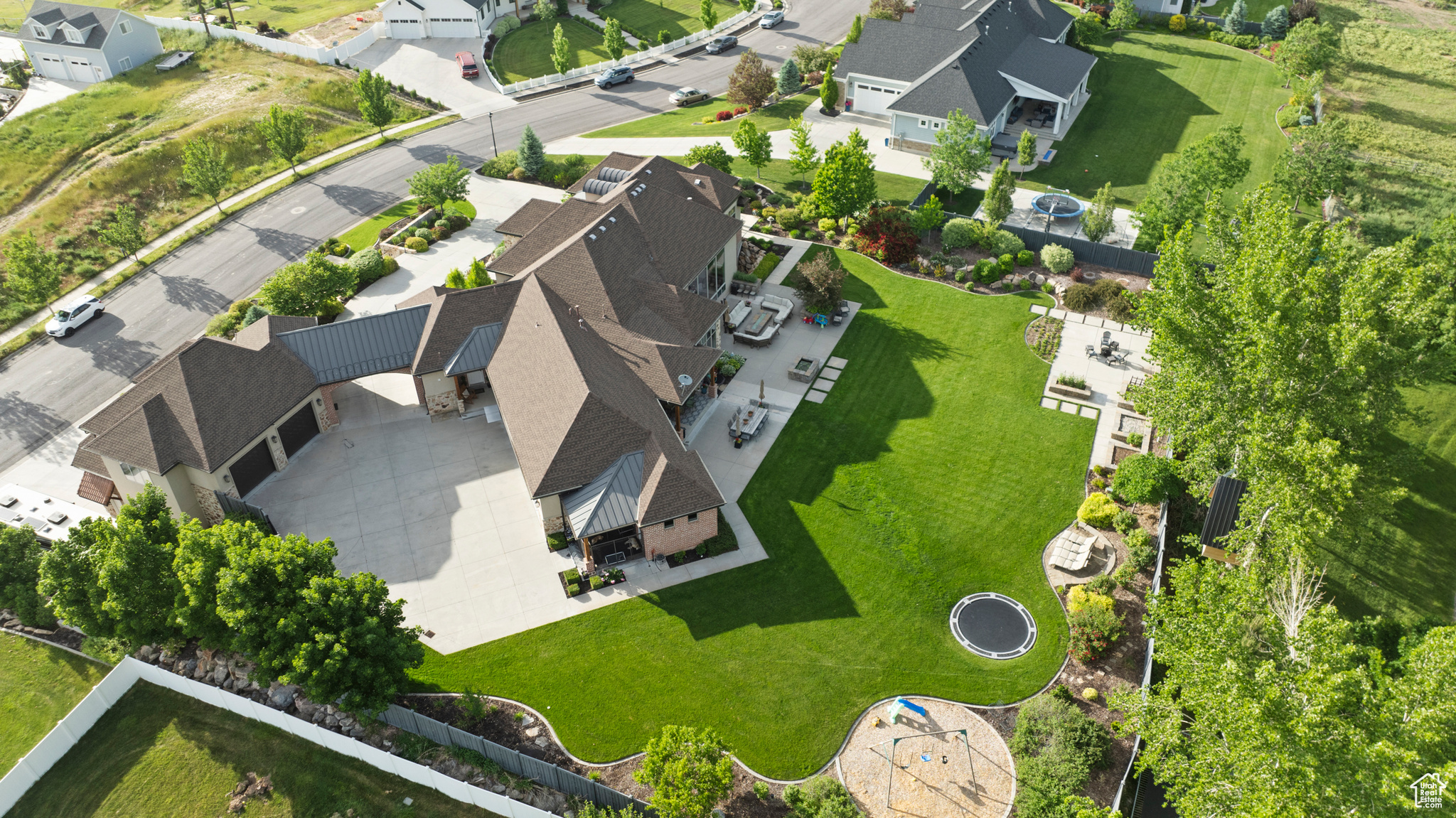 HILLCREST - Residential