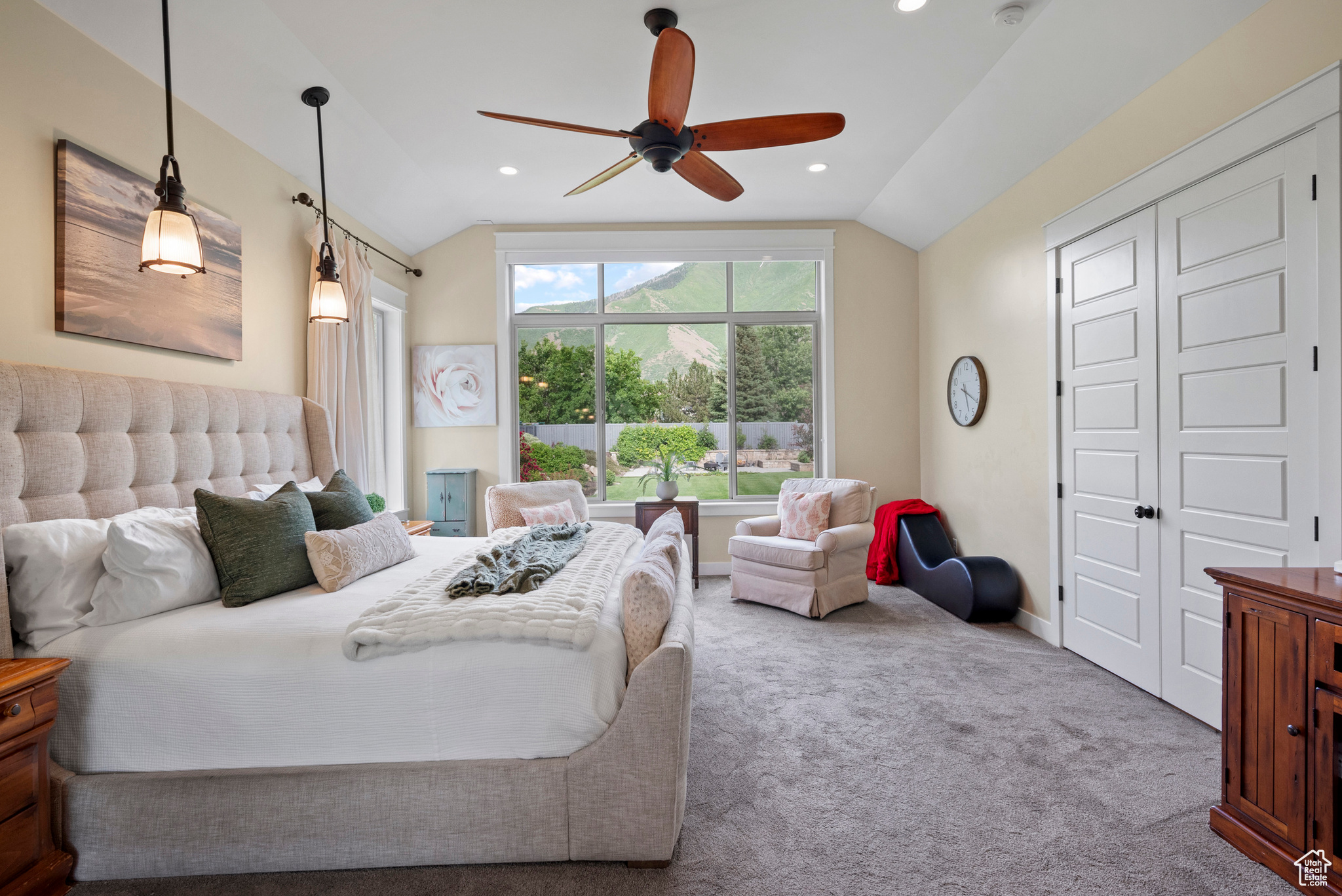 HILLCREST - Residential