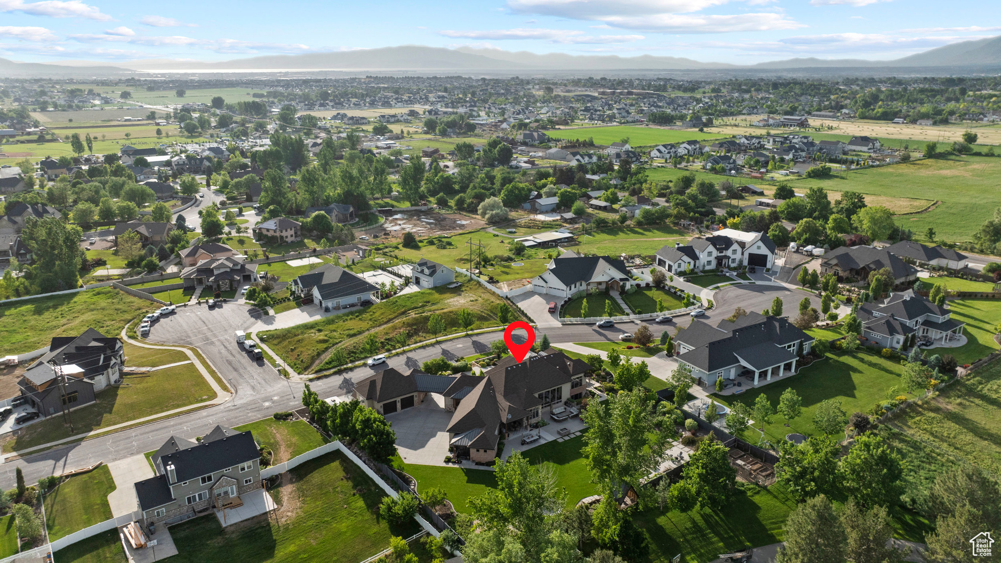 HILLCREST - Residential