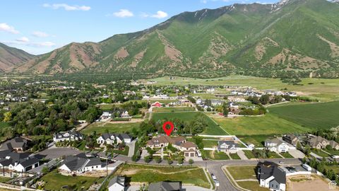 Tiny photo for 1827 S HILLCREST CIR, Mapleton, UT 84664 (MLS # 2089735)