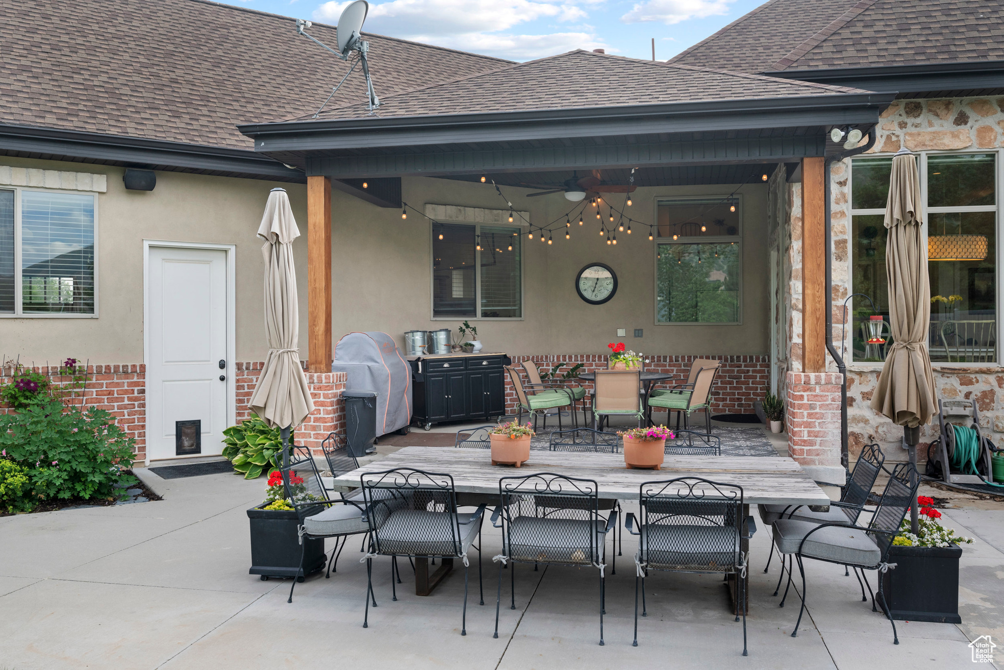 HILLCREST - Residential