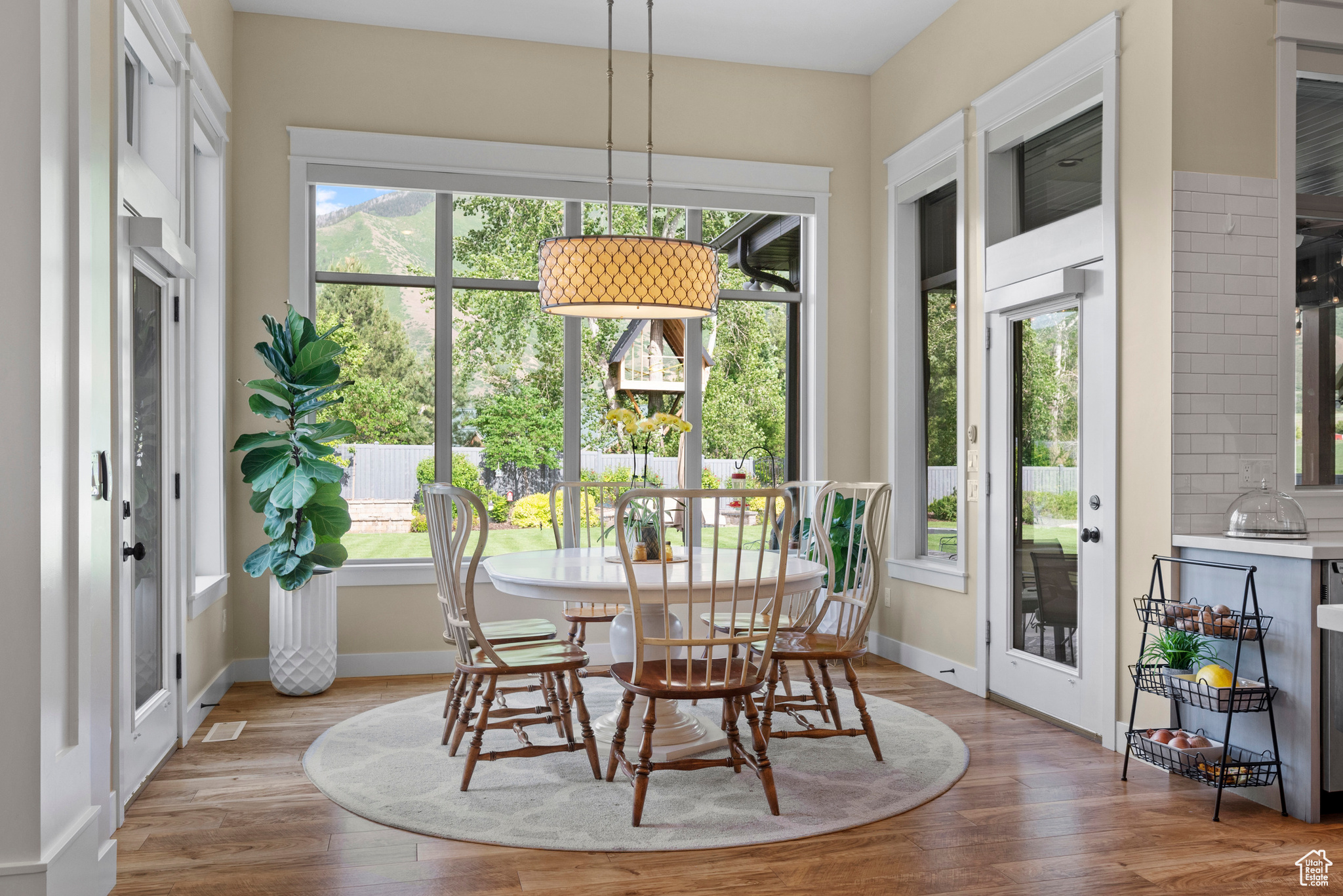 HILLCREST - Residential