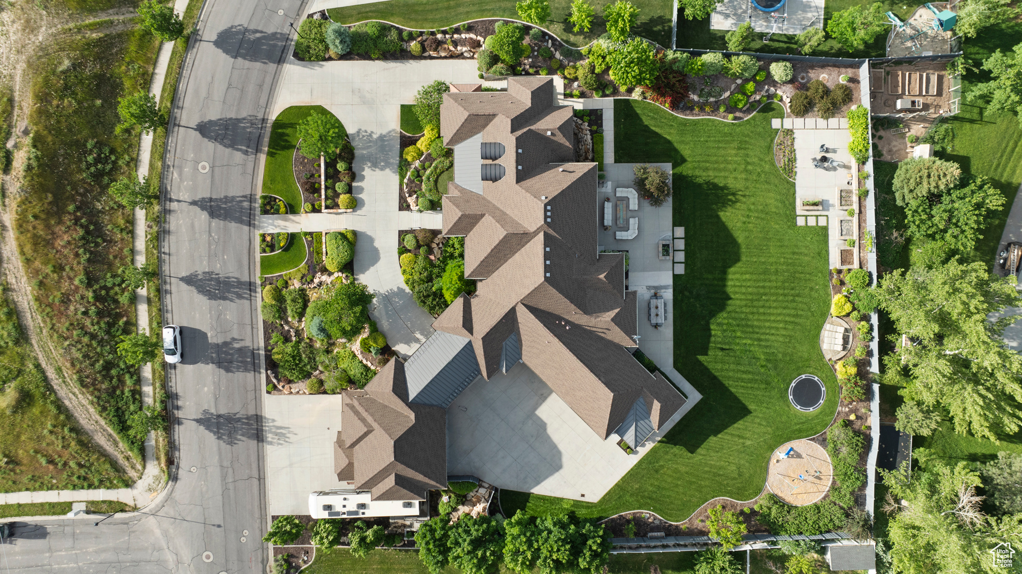 HILLCREST - Residential
