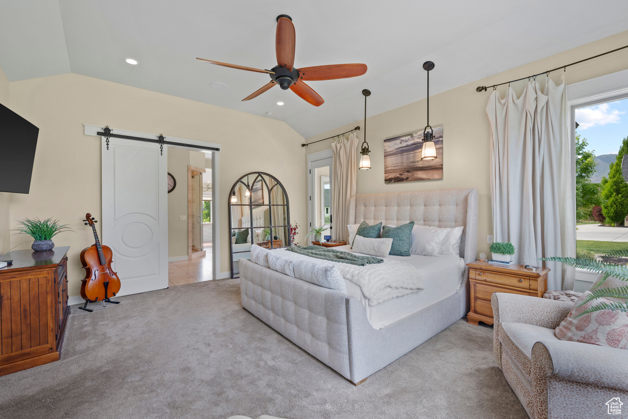 HILLCREST - Residential