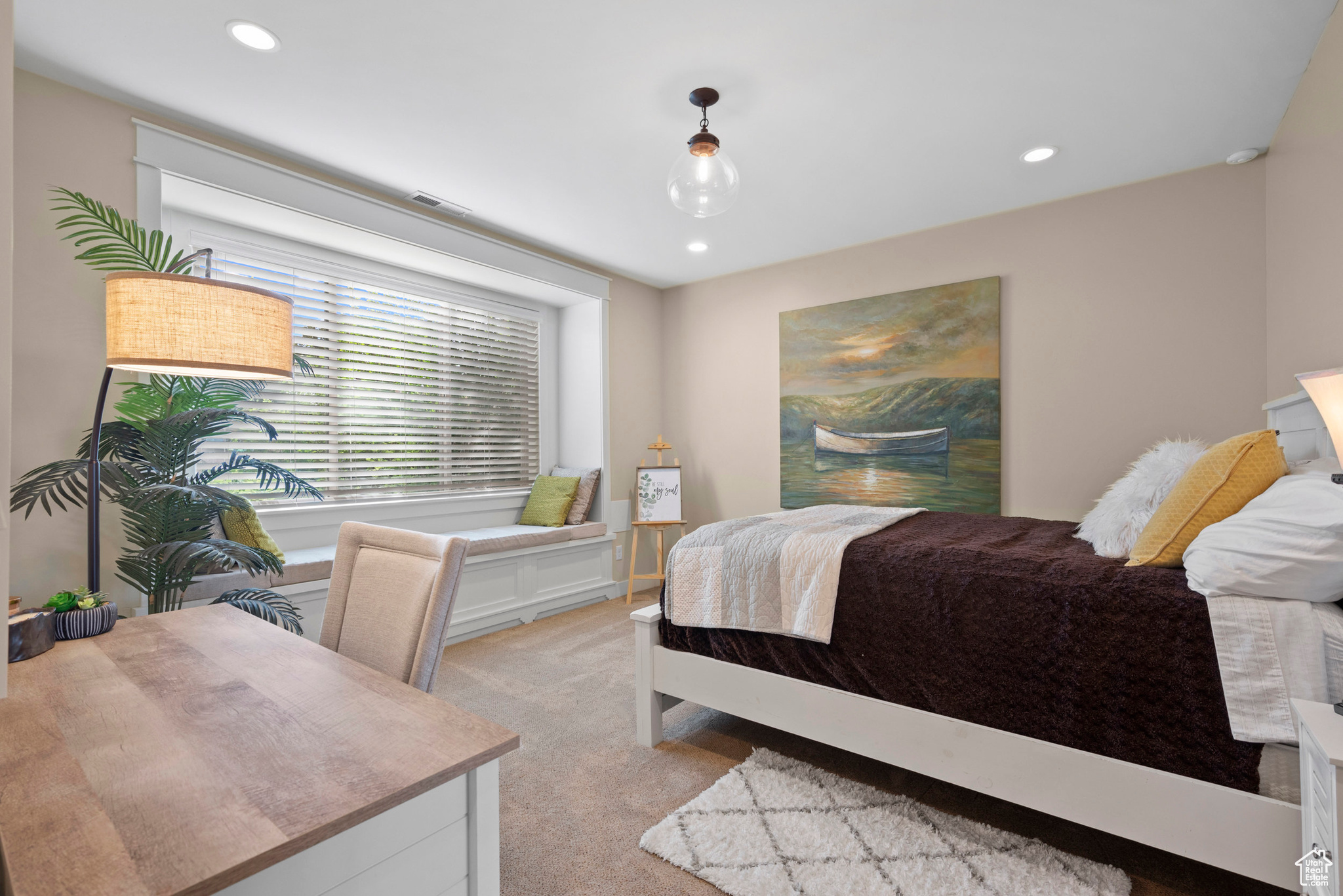 HILLCREST - Residential