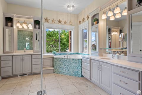 Tiny photo for 1827 S HILLCREST CIR, Mapleton, UT 84664 (MLS # 2089735)