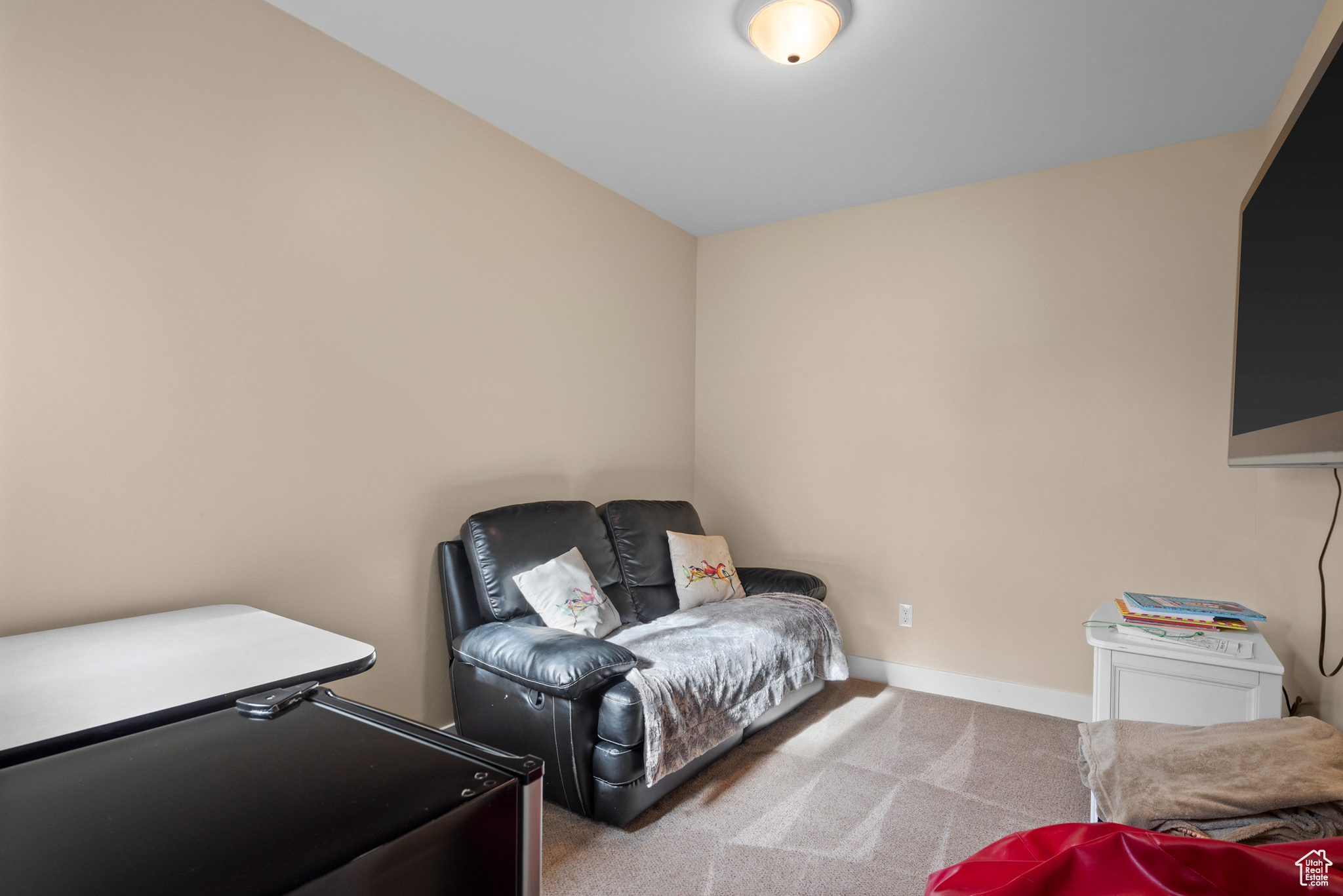 HILLCREST - Residential