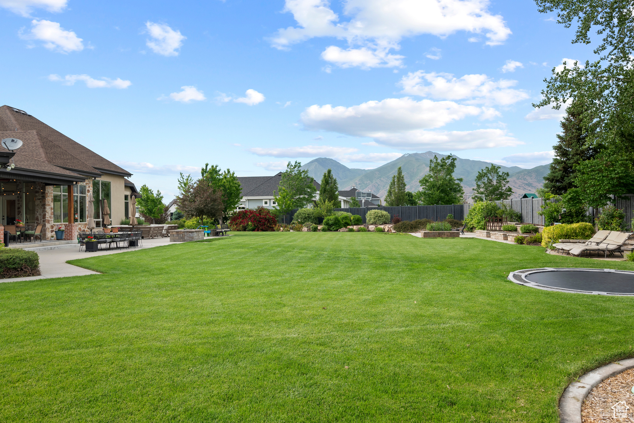 HILLCREST - Residential