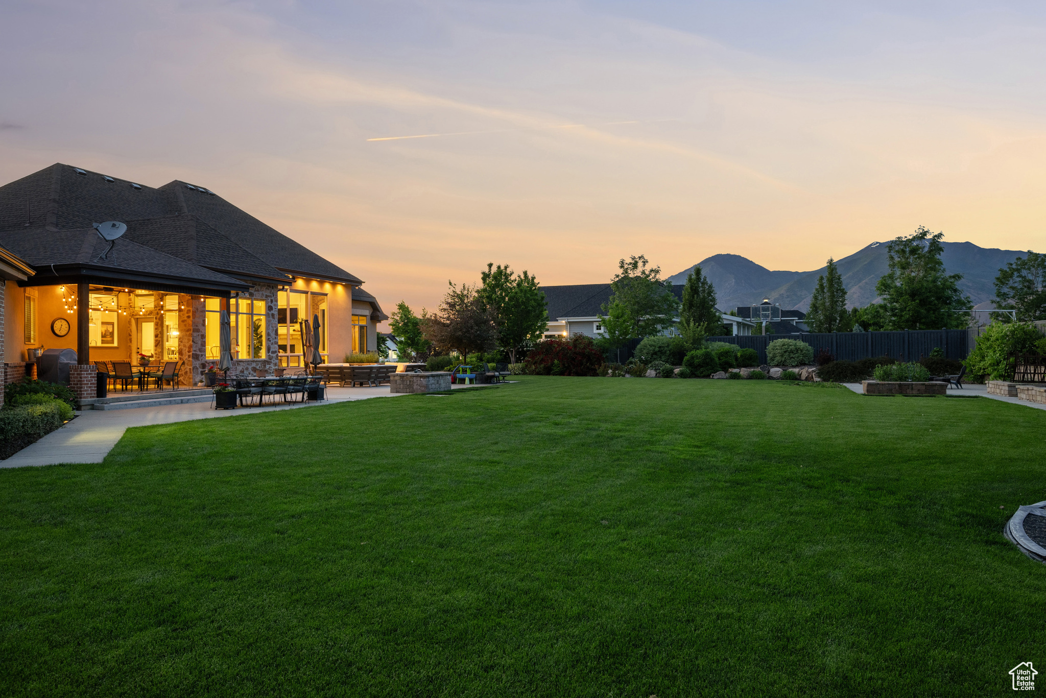 HILLCREST - Residential