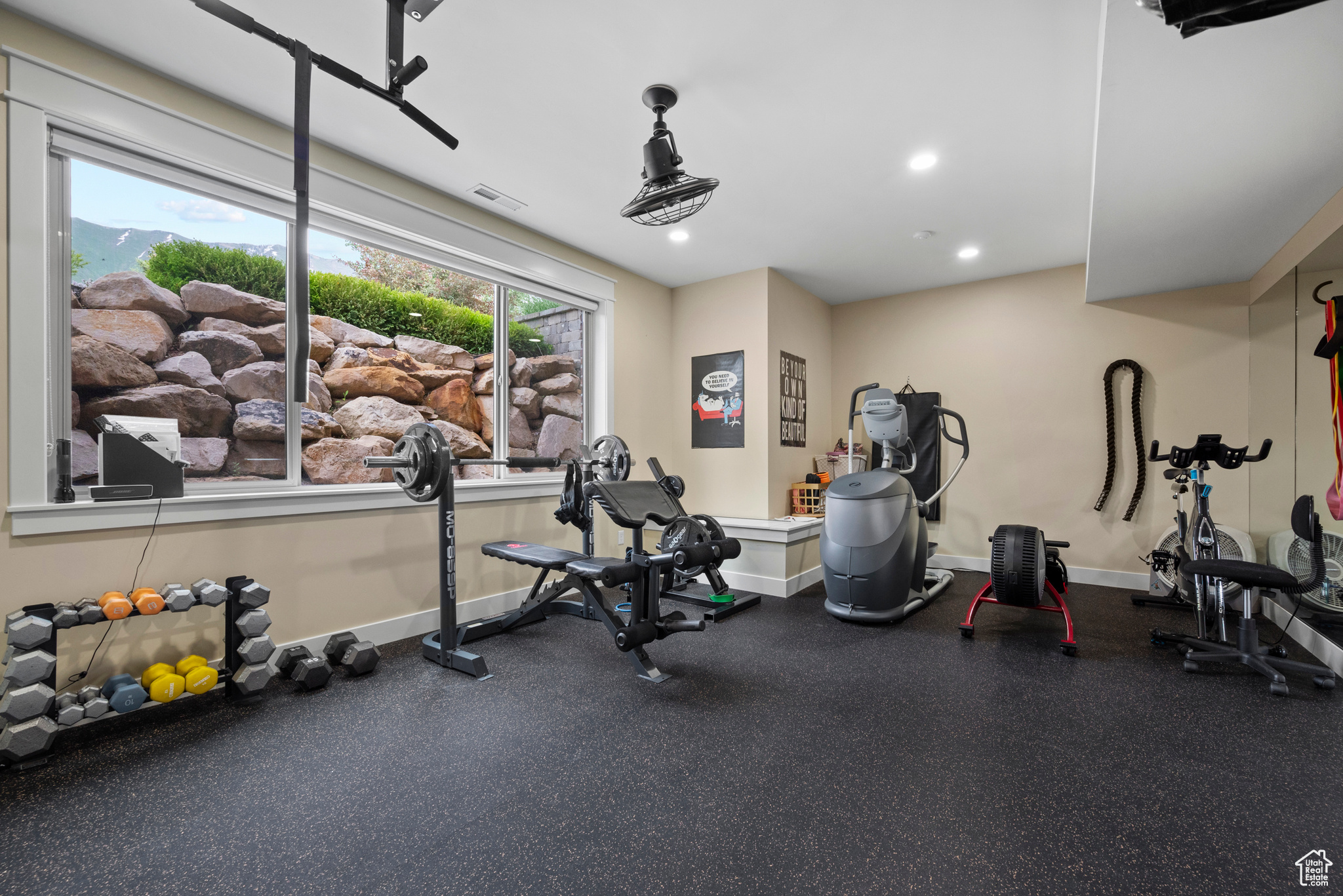HILLCREST - Residential