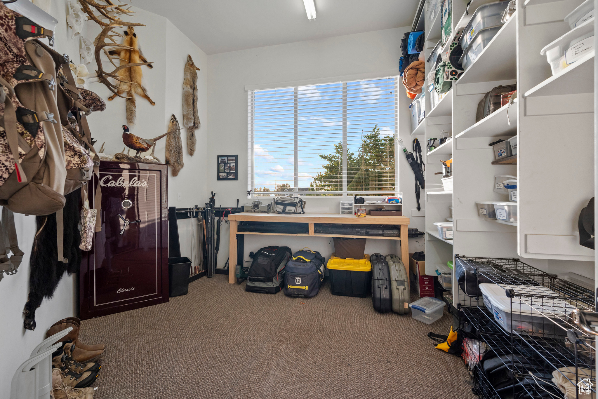 HILLCREST - Residential