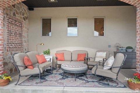 Tiny photo for 1827 S HILLCREST CIR, Mapleton, UT 84664 (MLS # 2089735)