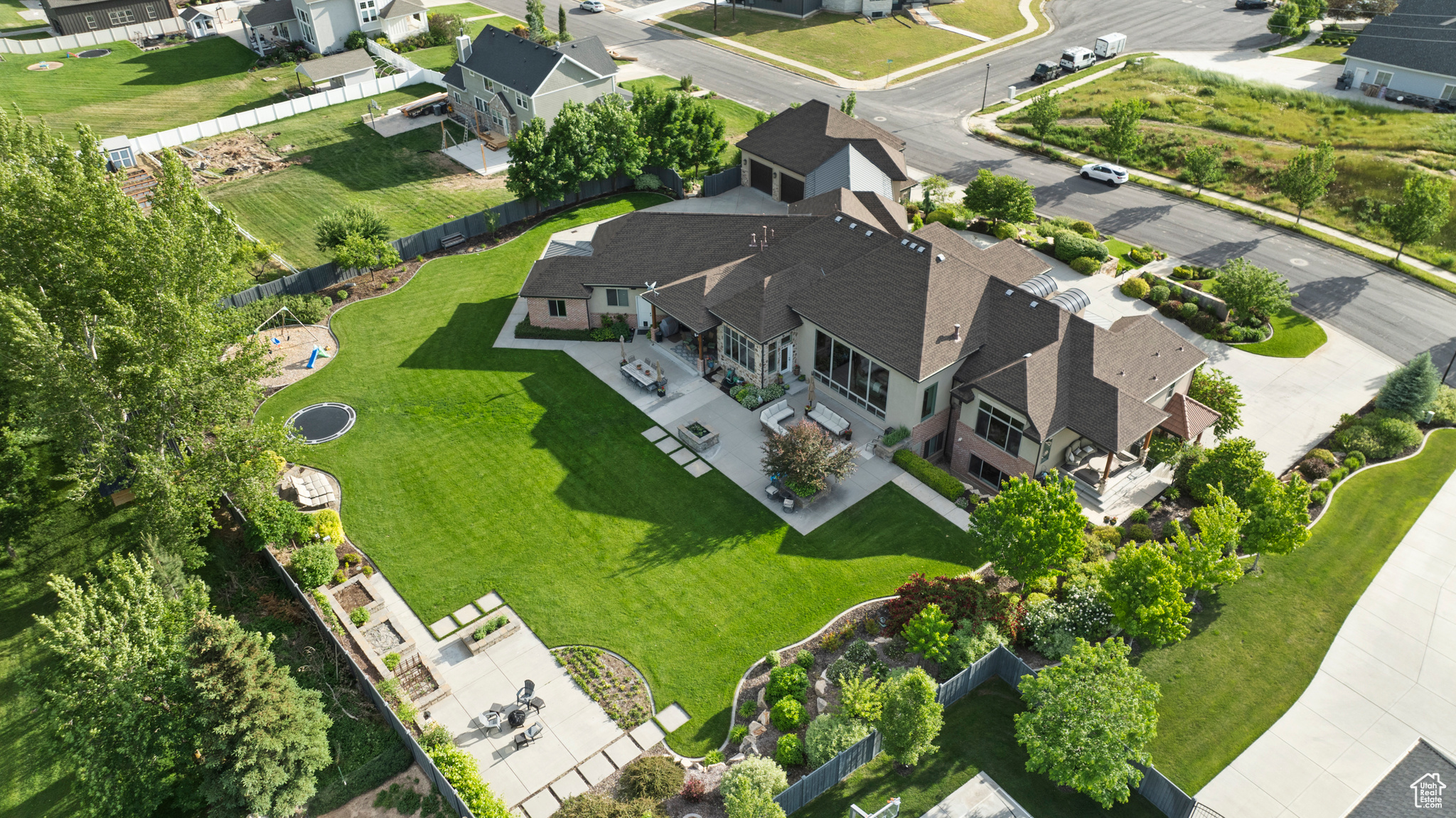 HILLCREST - Residential