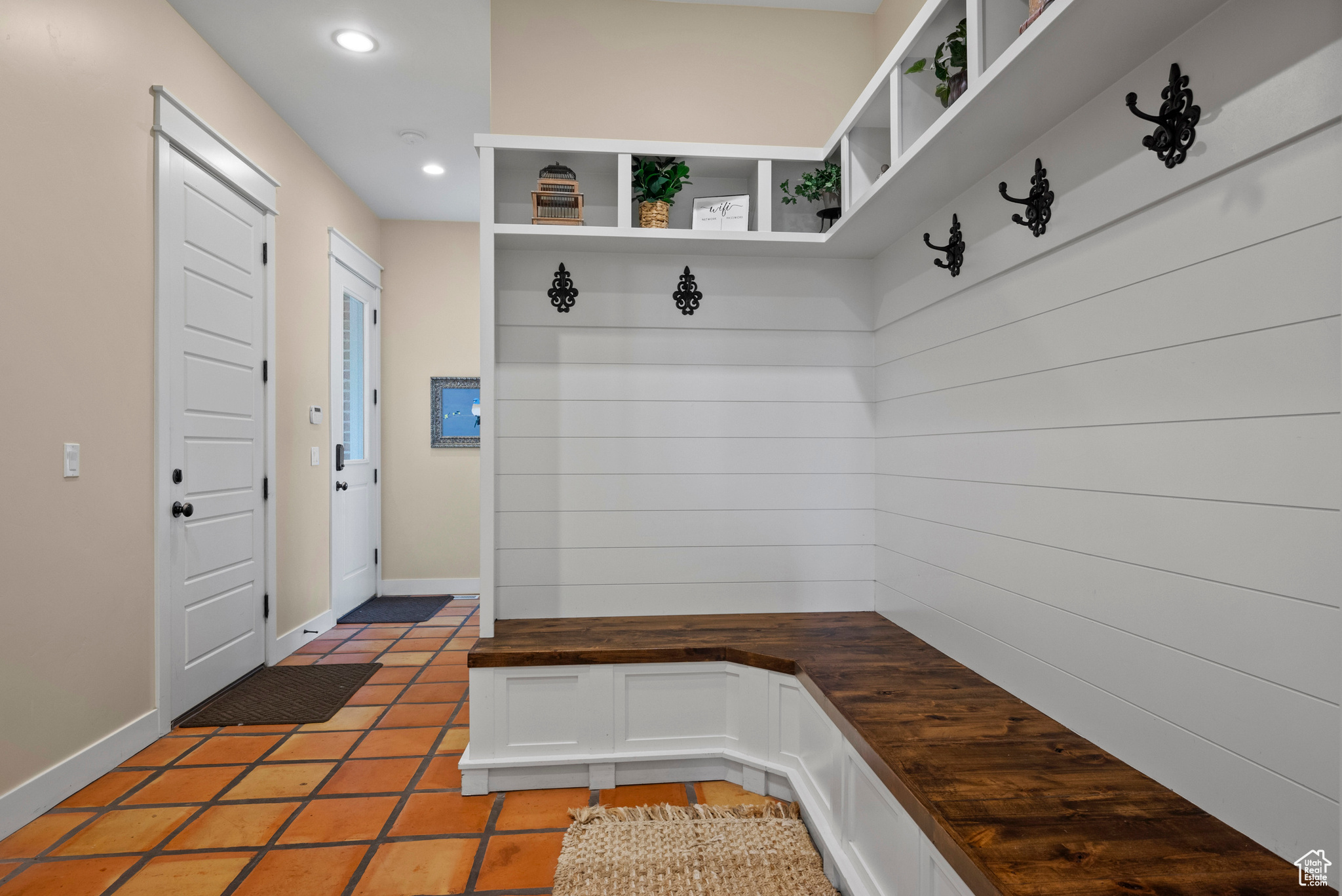 HILLCREST - Residential
