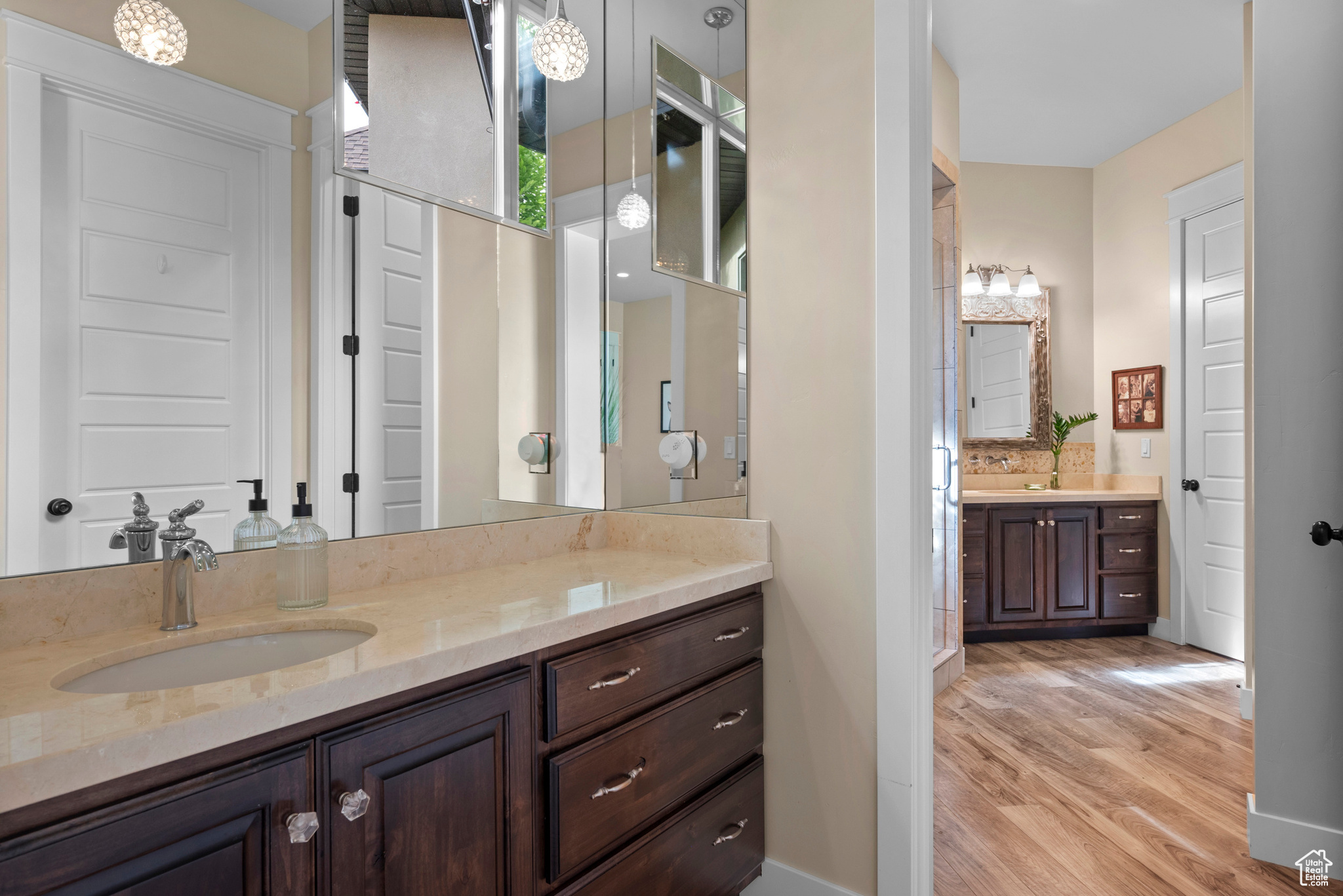 HILLCREST - Residential