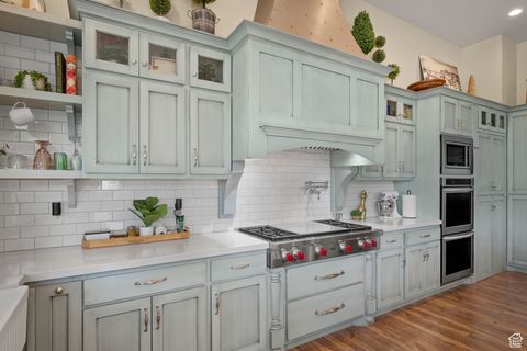 Tiny photo for 1827 S HILLCREST CIR, Mapleton, UT 84664 (MLS # 2089735)