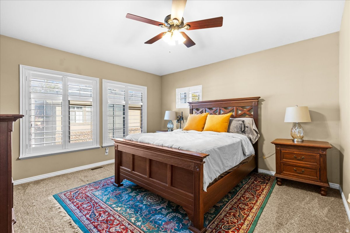 WHITE PINES - Residential