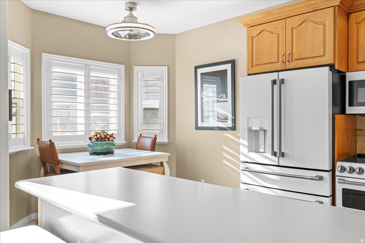 WHITE PINES - Residential