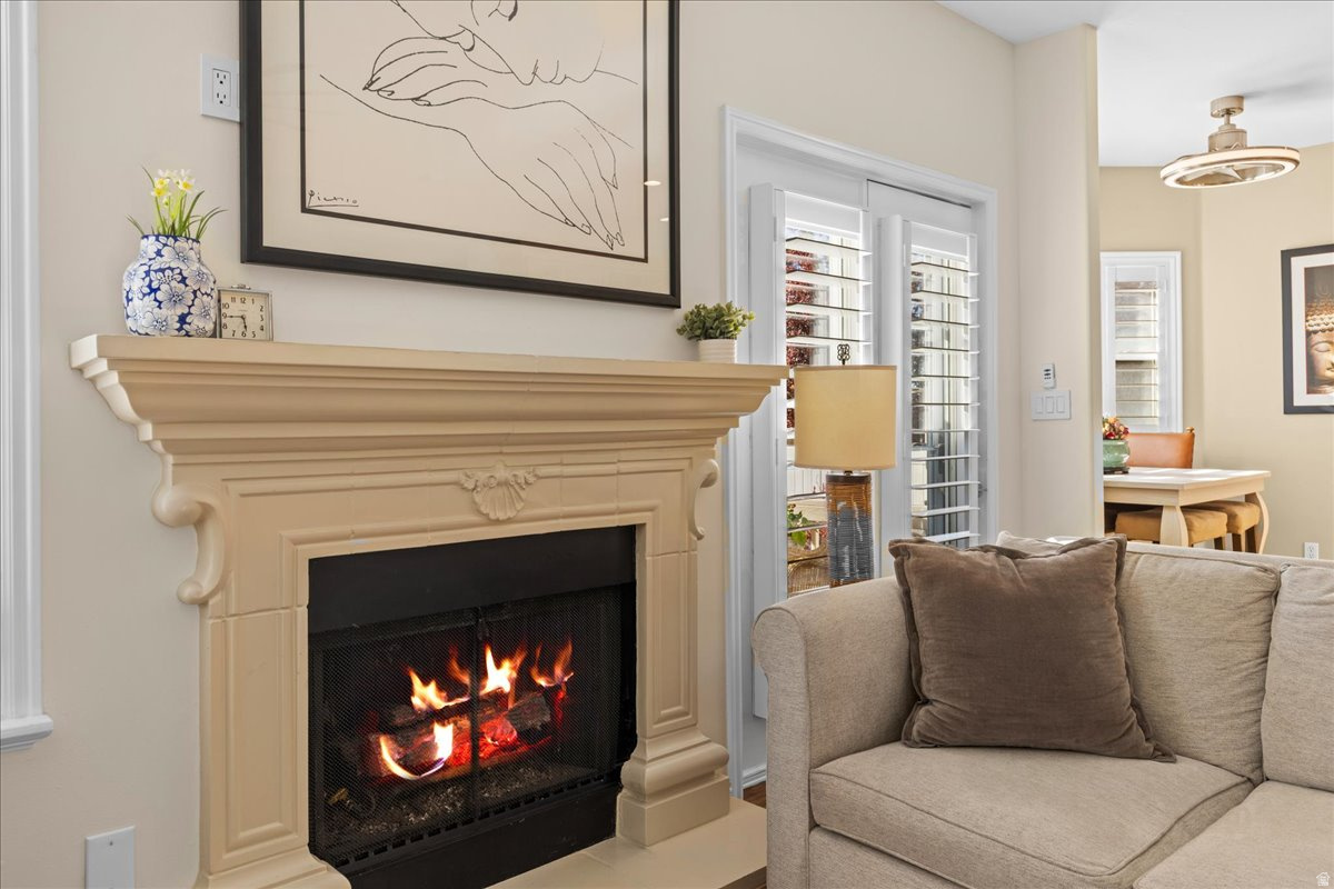 WHITE PINES - Residential