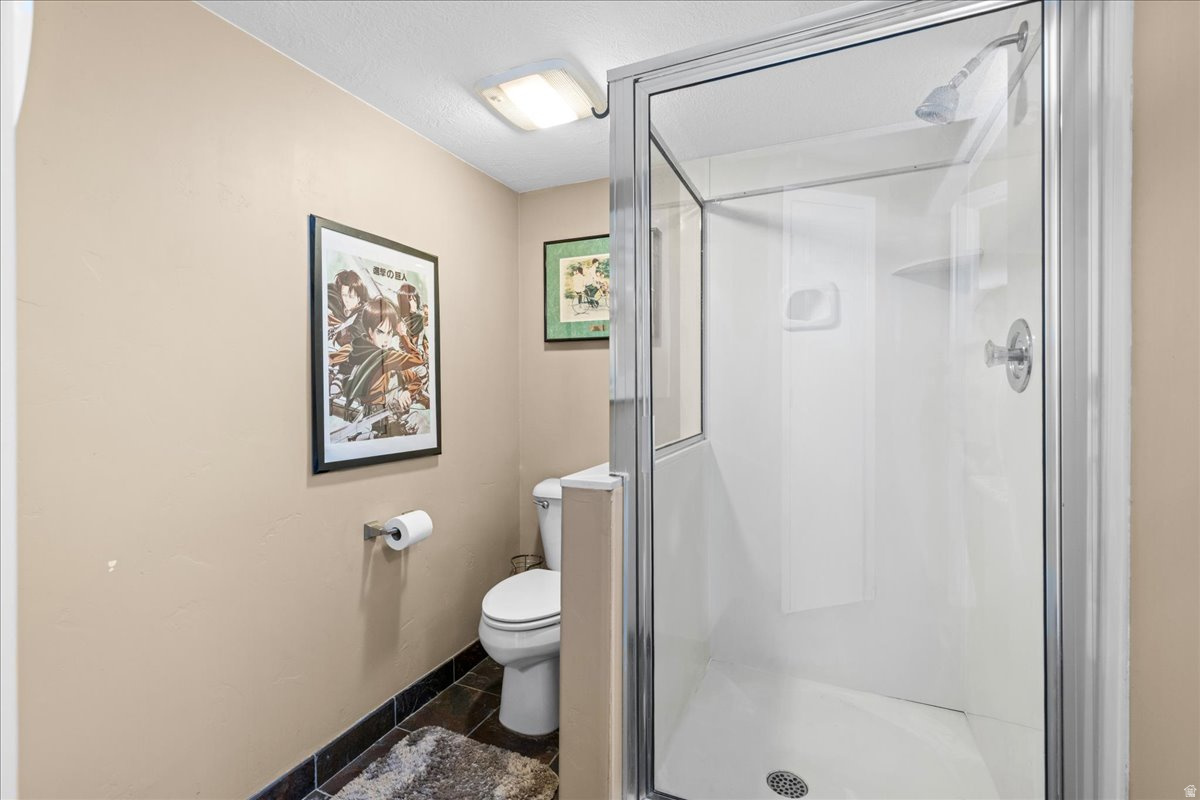 WHITE PINES - Residential