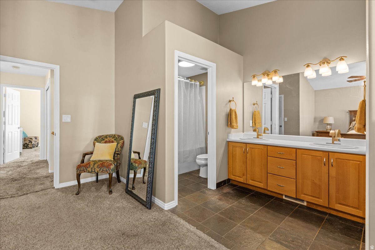 WHITE PINES - Residential