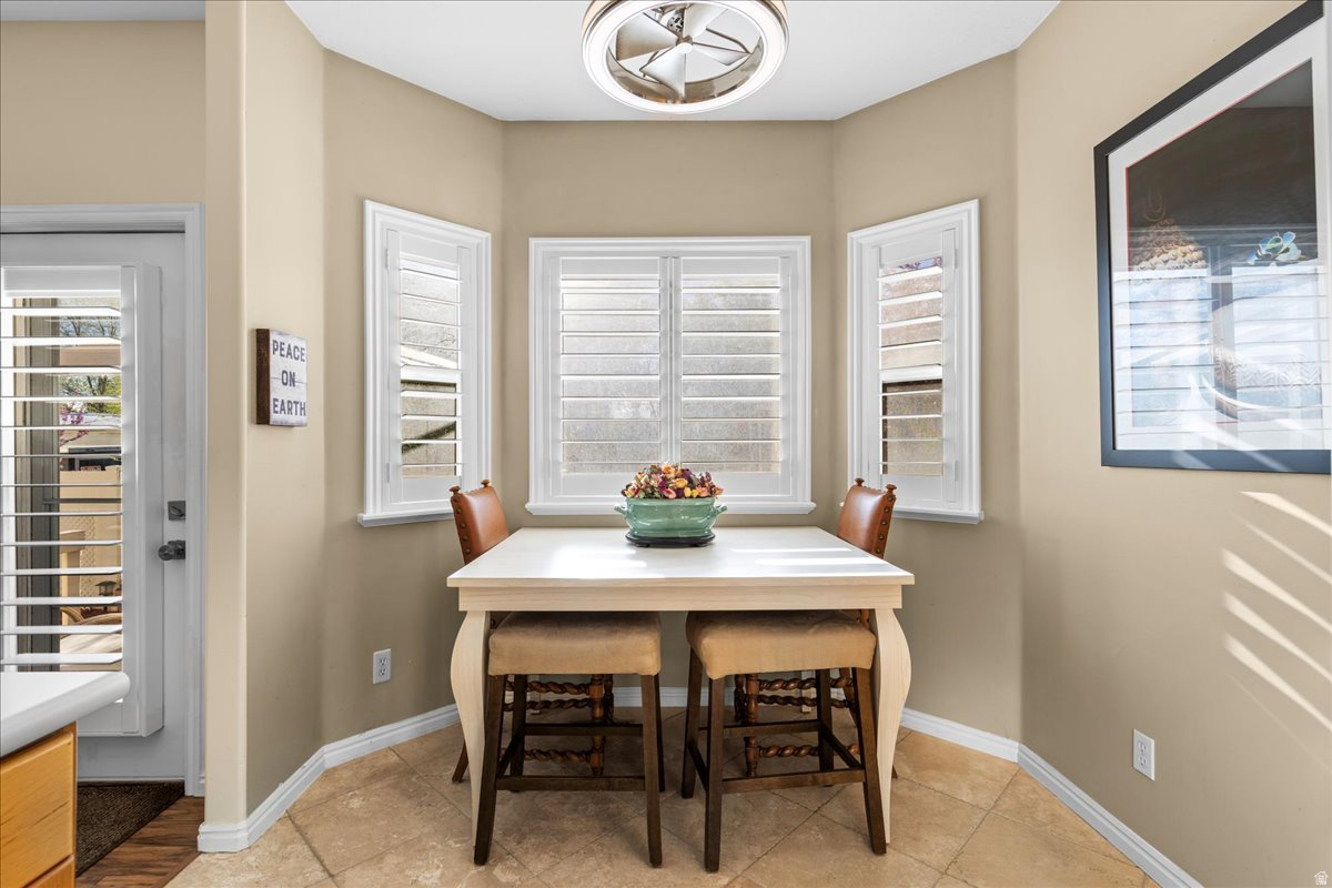 WHITE PINES - Residential