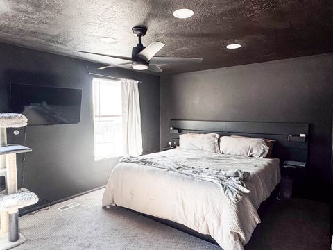 Tiny photo for 375 E 10560 S, Sandy, UT 84070 (MLS # 2138756)