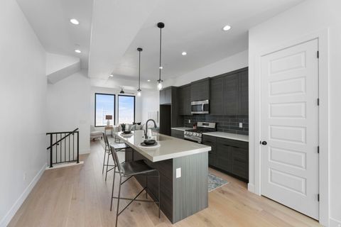 Photo of 14392 S CHAMP CV, Draper, UT 84020 (MLS # 2135244)