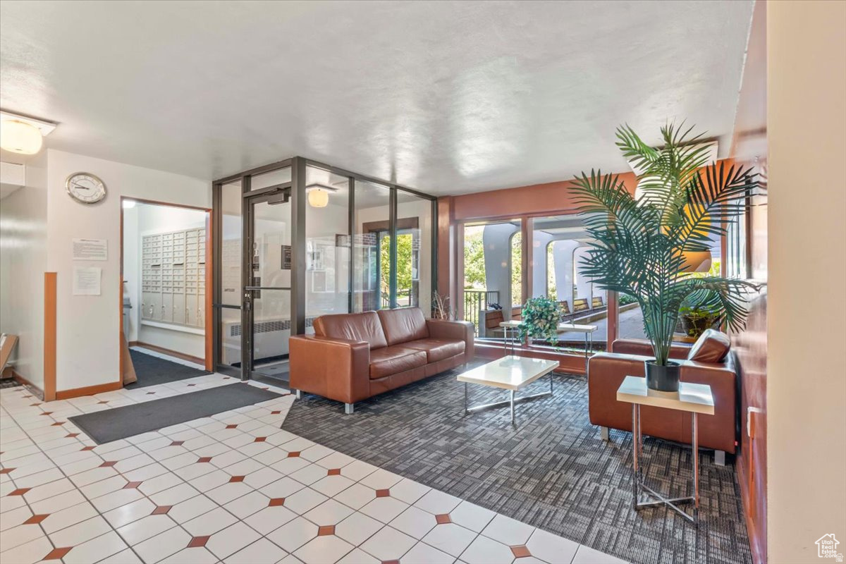 UNIVERSITY HEIGHTS - Residential