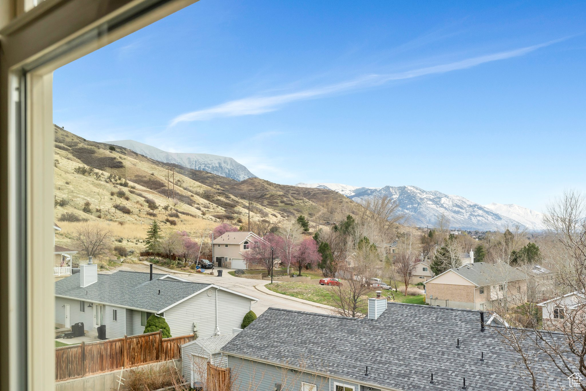 Pleasant Grove, Utah 84062, United States, 4 Bedrooms Bedrooms, ,4 BathroomsBathrooms,Residential,Pending,101232