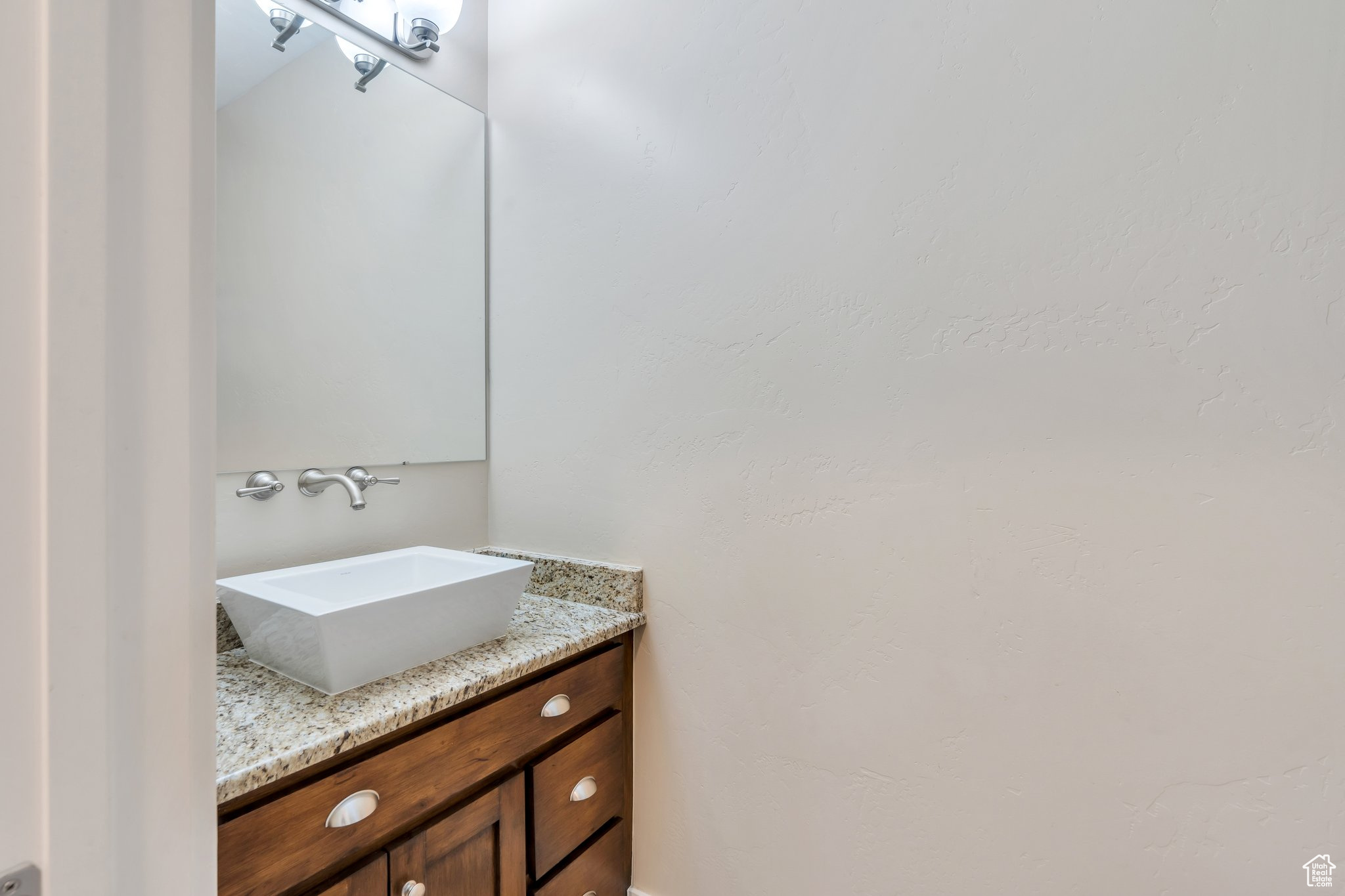 Pleasant Grove, Utah 84062, United States, 4 Bedrooms Bedrooms, ,4 BathroomsBathrooms,Residential,Pending,101232