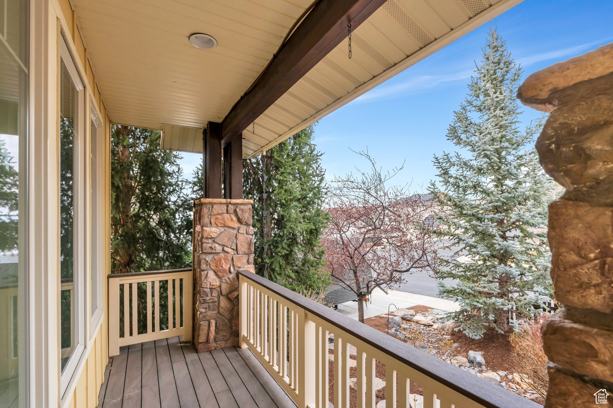 Pleasant Grove, Utah 84062, United States, 4 Bedrooms Bedrooms, ,4 BathroomsBathrooms,Residential,Pending,101232