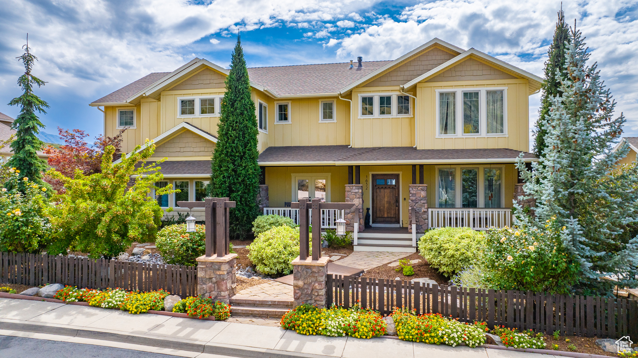 Pleasant Grove, Utah 84062, United States, 4 Bedrooms Bedrooms, ,4 BathroomsBathrooms,Residential,Pending,101232