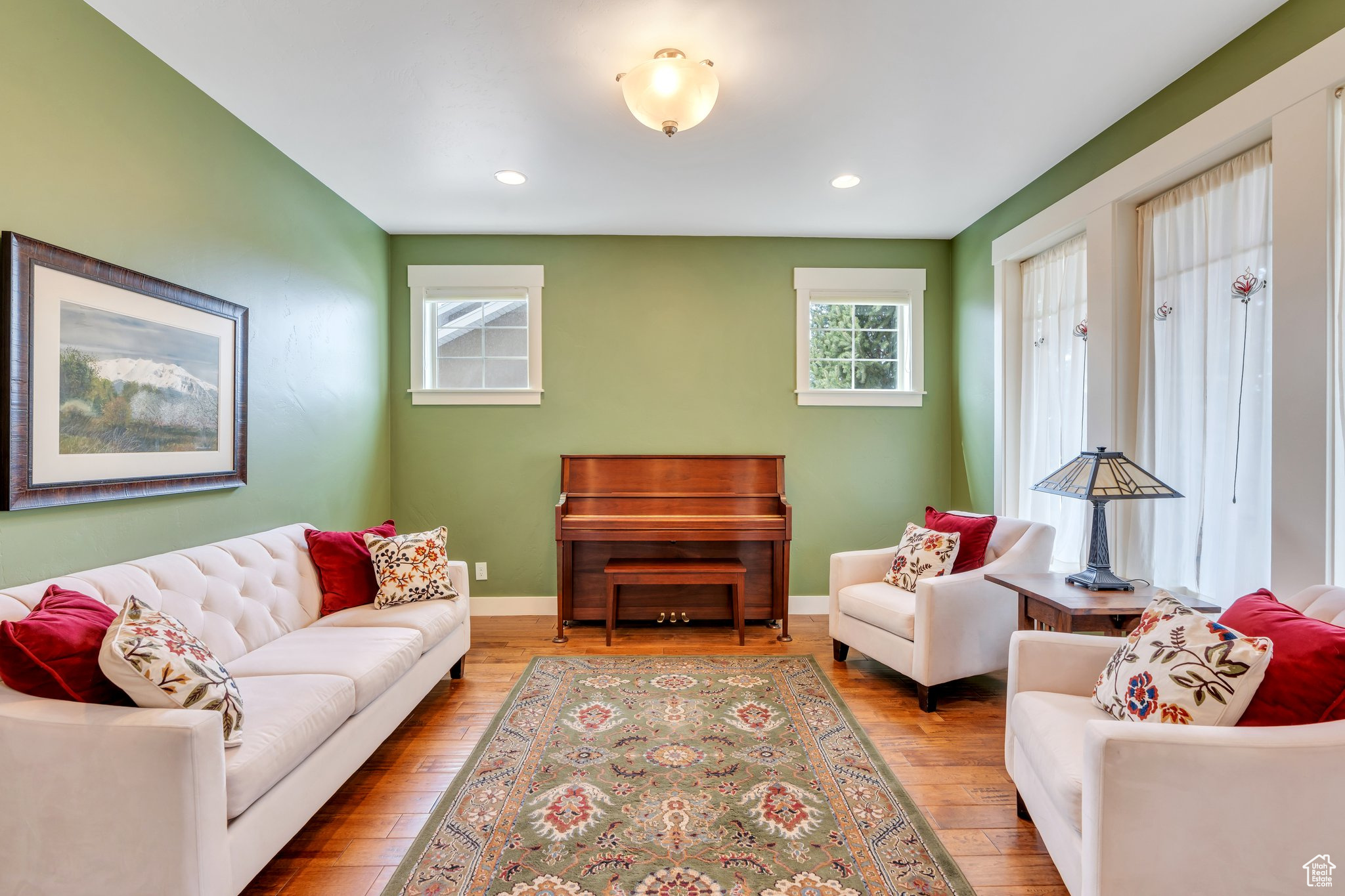 Pleasant Grove, Utah 84062, United States, 4 Bedrooms Bedrooms, ,4 BathroomsBathrooms,Residential,Pending,101232