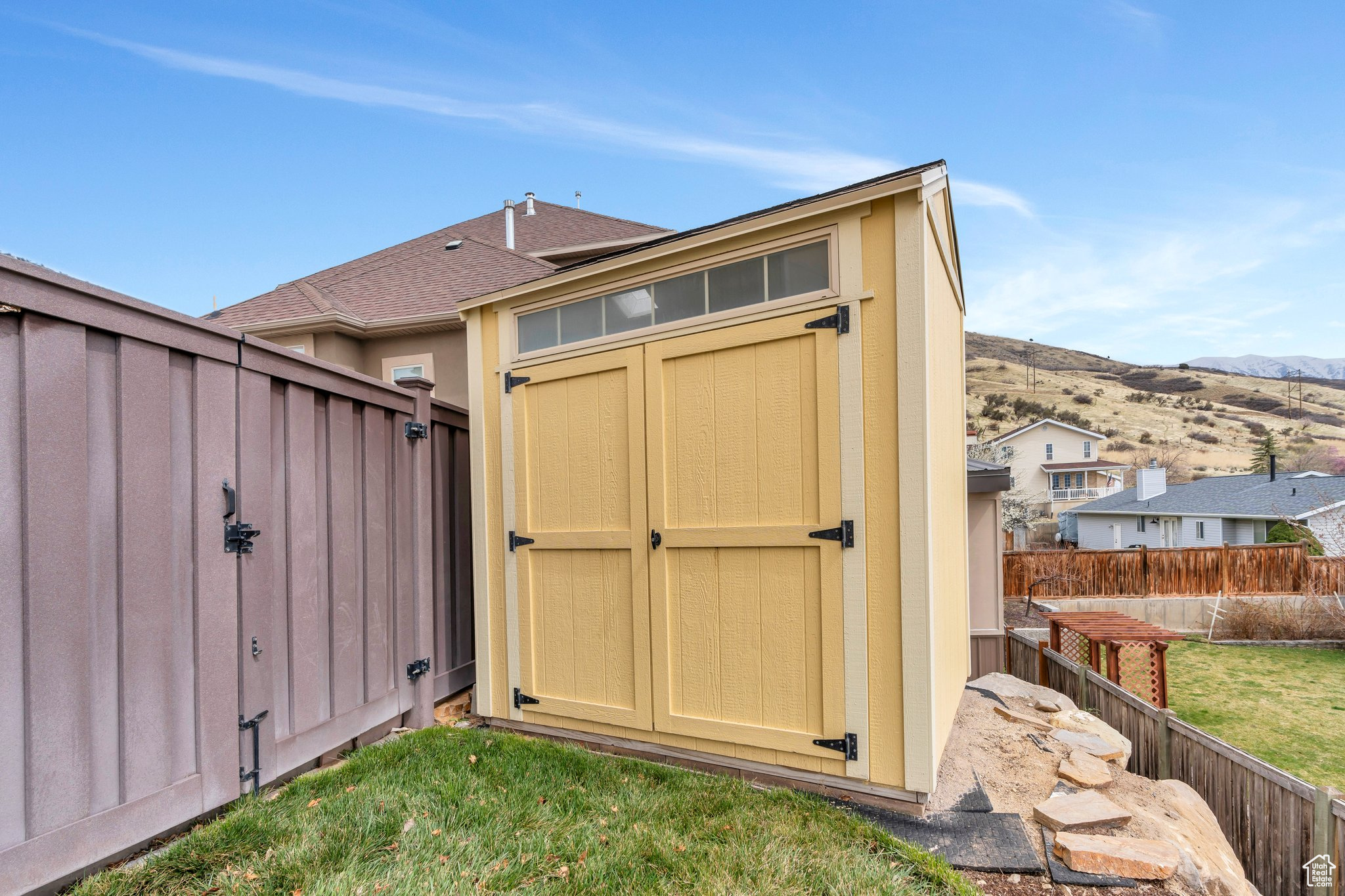 Pleasant Grove, Utah 84062, United States, 4 Bedrooms Bedrooms, ,4 BathroomsBathrooms,Residential,Pending,101232