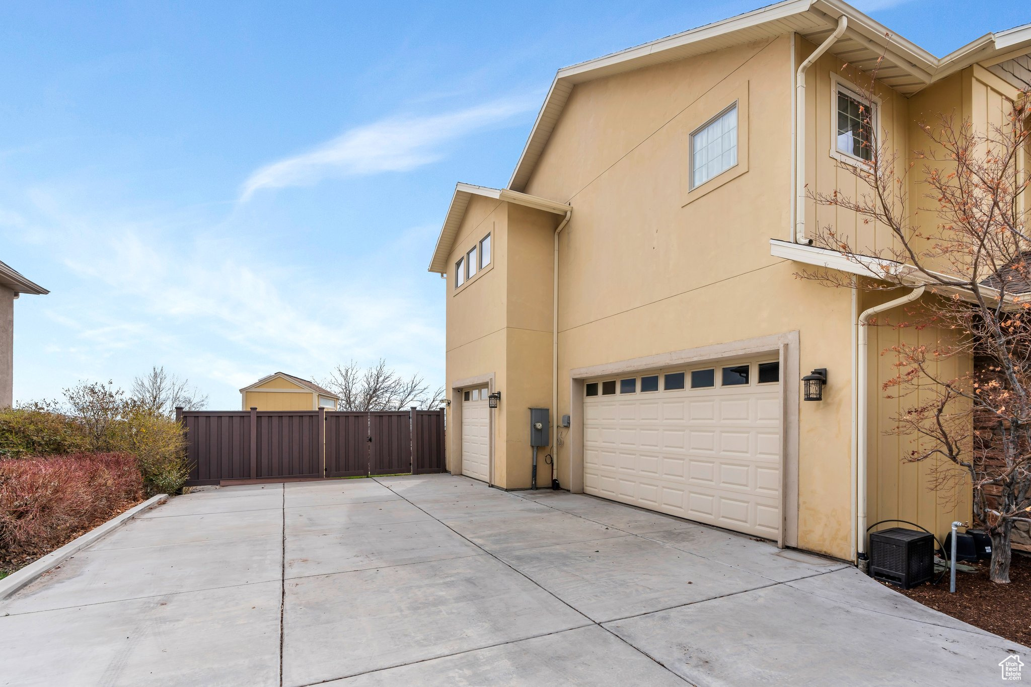 Pleasant Grove, Utah 84062, United States, 4 Bedrooms Bedrooms, ,4 BathroomsBathrooms,Residential,Pending,101232