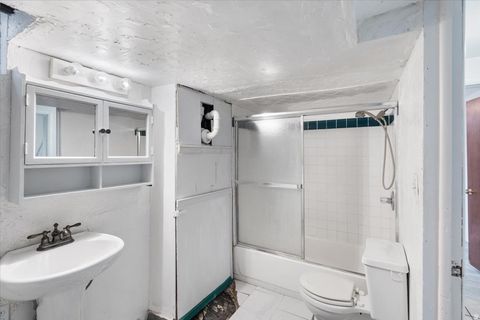 Tiny photo for 1533 S 200 E, Orem, UT 84058 (MLS # 2128126)