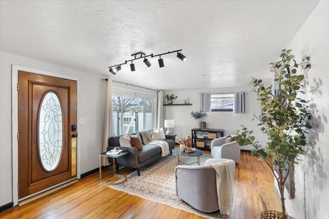 Tiny photo for 1533 S 200 E, Orem, UT 84058 (MLS # 2128126)