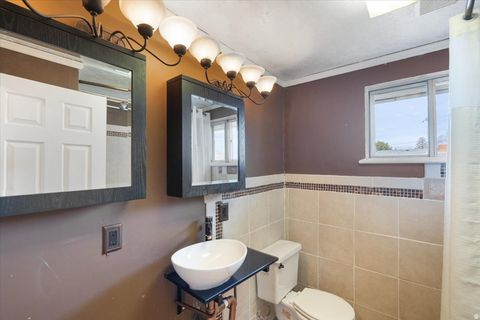 Tiny photo for 1533 S 200 E, Orem, UT 84058 (MLS # 2128126)